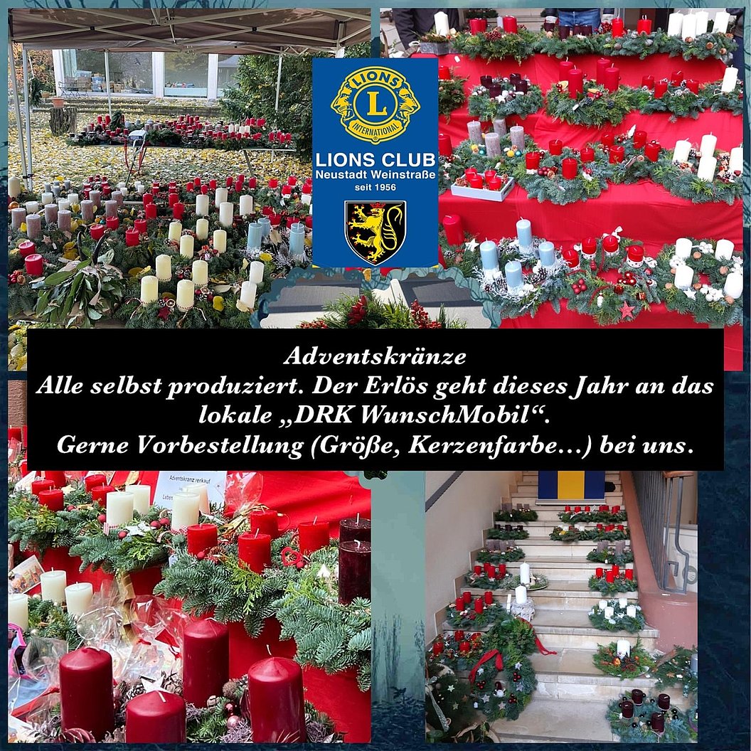 Adventskränze mit roten und weißen Kerzen auf Tischen und Treppen, Lions Club Neustadt Weinstraße Logo, Text über Verkauf zugunsten DRK WunschMobil